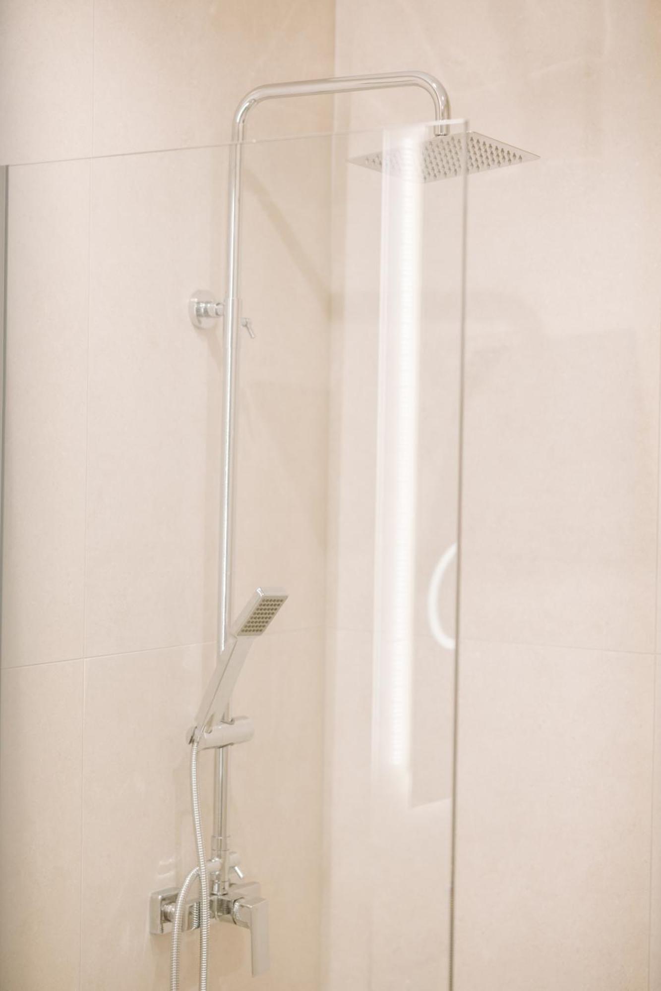 Center Apartment *