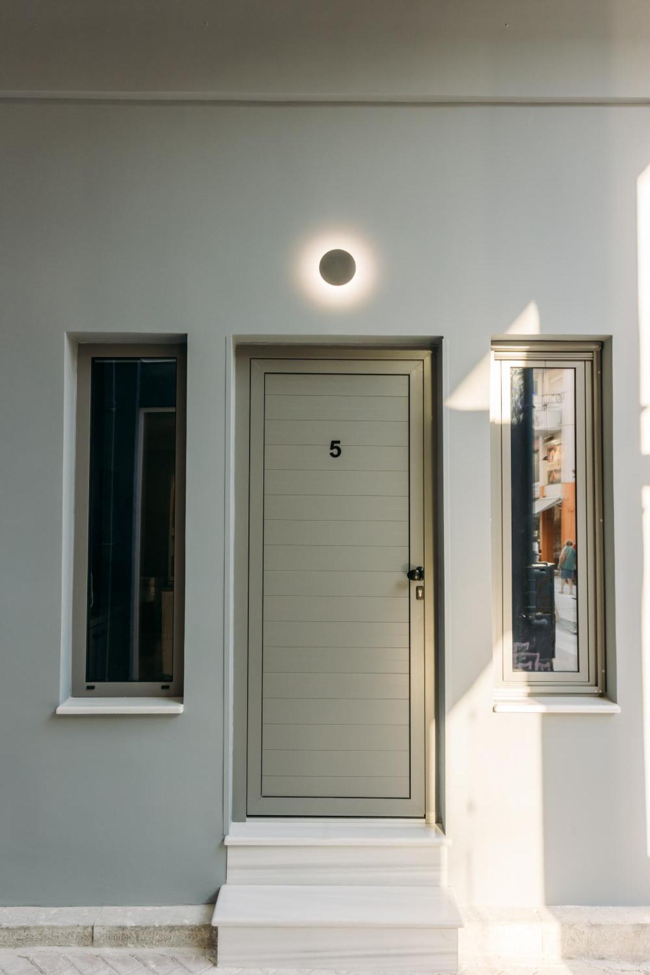 Center Apartment *